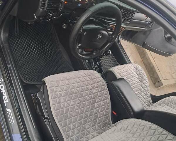 Синій Опель Вектра, об'ємом двигуна 1.6 л та пробігом 183 тис. км за 2550 $, фото 6 на Automoto.ua