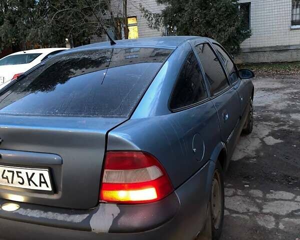Синій Опель Вектра, об'ємом двигуна 1.8 л та пробігом 283 тис. км за 2600 $, фото 11 на Automoto.ua