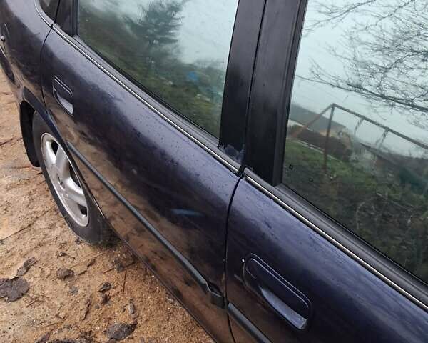 Синий Опель Вектра, объемом двигателя 2 л и пробегом 1 тыс. км за 2300 $, фото 2 на Automoto.ua