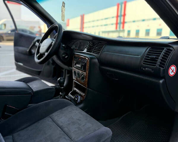 Синий Опель Вектра, объемом двигателя 1.6 л и пробегом 177 тыс. км за 2800 $, фото 15 на Automoto.ua