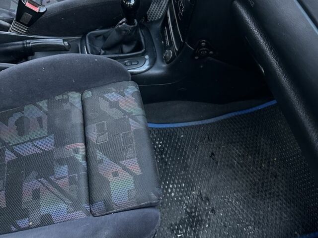 Синий Опель Вектра, объемом двигателя 2 л и пробегом 3 тыс. км за 2500 $, фото 14 на Automoto.ua