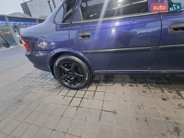 Опель Вектра 1998 в Львове на Automoto.ua Синий Опель Вектра, объемом двигателя 1.6 л и пробегом 210 тыс. км за 2800 $, фото 13 на Automoto.ua