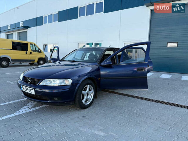Синий Опель Вектра, объемом двигателя 1.6 л и пробегом 177 тыс. км за 2800 $, фото 7 на Automoto.ua