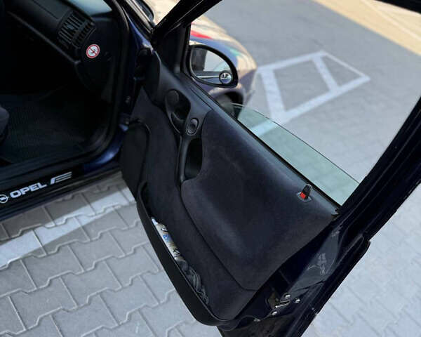 Синий Опель Вектра, объемом двигателя 1.6 л и пробегом 177 тыс. км за 2800 $, фото 12 на Automoto.ua