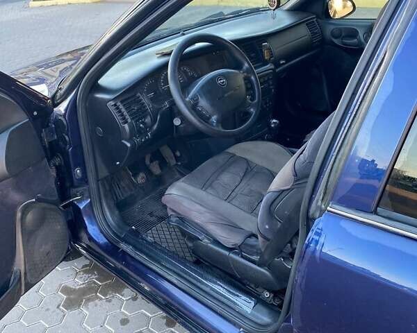 Синій Опель Вектра, об'ємом двигуна 2 л та пробігом 391 тис. км за 2200 $, фото 5 на Automoto.ua
