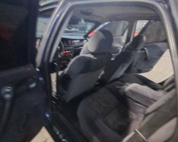 Опель Вектра 1998 в Львове на Automoto.ua Синий Опель Вектра, объемом двигателя 1.6 л и пробегом 210 тыс. км за 2800 $, фото 2 на Automoto.ua