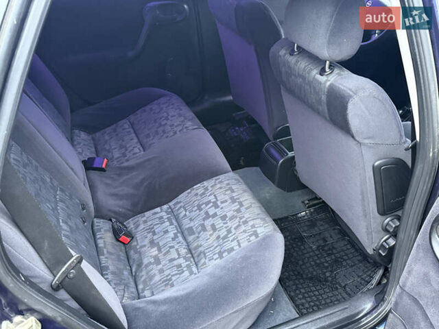 Синій Опель Вектра, об'ємом двигуна 2 л та пробігом 248 тис. км за 2550 $, фото 51 на Automoto.ua