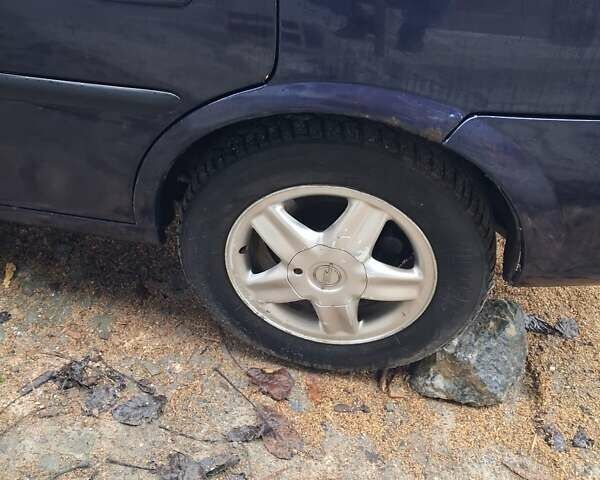 Синий Опель Вектра, объемом двигателя 2 л и пробегом 1 тыс. км за 2300 $, фото 5 на Automoto.ua