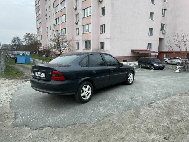 Синий Опель Вектра, объемом двигателя 2 л и пробегом 100 тыс. км за 850 $, фото 1 на Automoto.ua