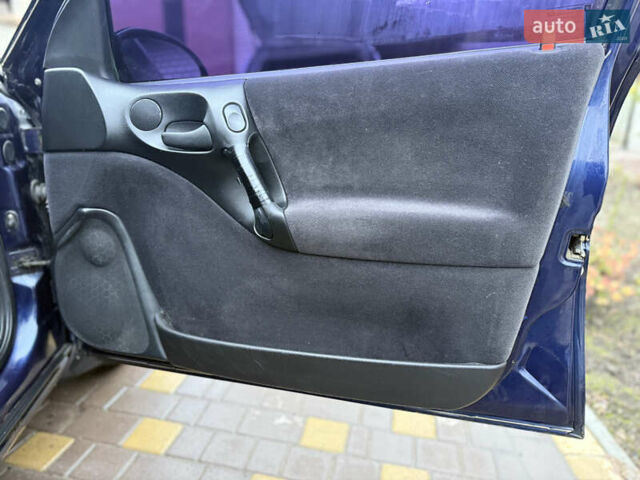 Синій Опель Вектра, об'ємом двигуна 2 л та пробігом 248 тис. км за 2650 $, фото 18 на Automoto.ua