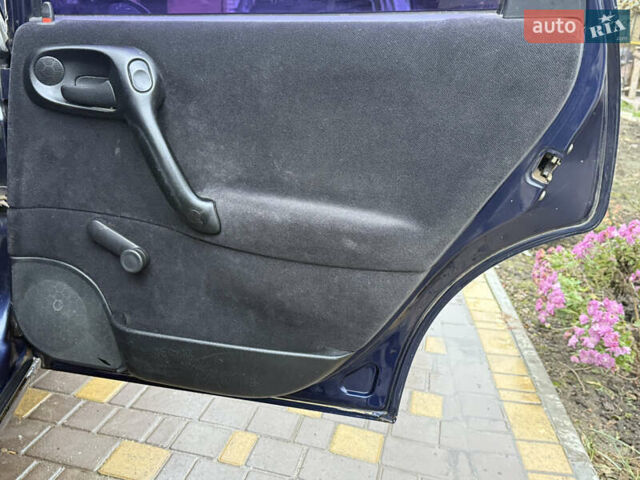 Синій Опель Вектра, об'ємом двигуна 2 л та пробігом 248 тис. км за 2650 $, фото 25 на Automoto.ua