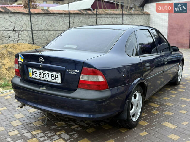 Синій Опель Вектра, об'ємом двигуна 2 л та пробігом 248 тис. км за 2650 $, фото 5 на Automoto.ua