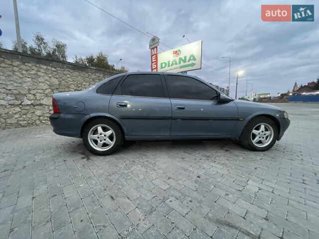 Синий Опель Вектра, объемом двигателя 2 л и пробегом 350 тыс. км за 1700 $, фото 13 на Automoto.ua