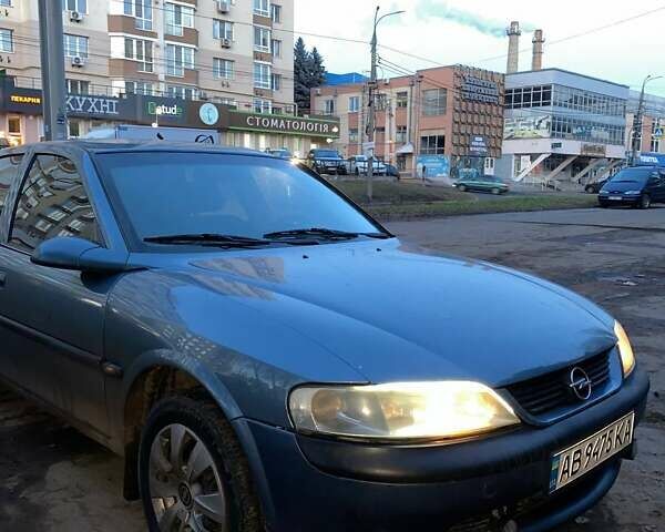 Синій Опель Вектра, об'ємом двигуна 1.8 л та пробігом 283 тис. км за 2600 $, фото 4 на Automoto.ua
