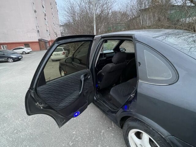 Синий Опель Вектра, объемом двигателя 2 л и пробегом 100 тыс. км за 850 $, фото 6 на Automoto.ua