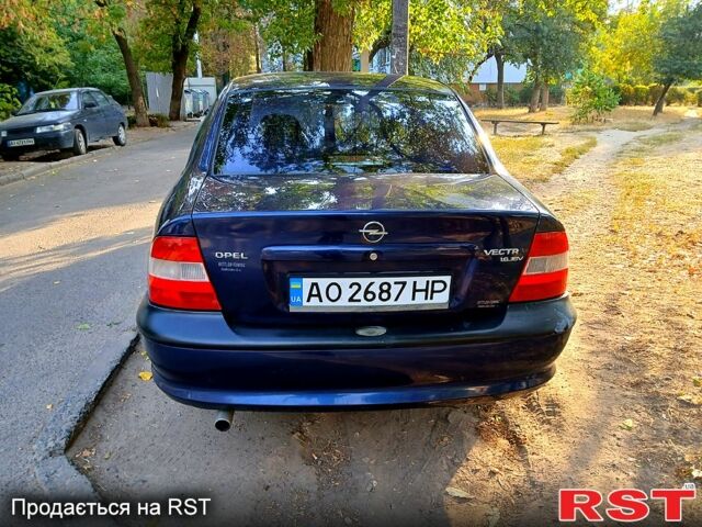 Синий Опель Вектра, объемом двигателя 1.6 л и пробегом 295 тыс. км за 2900 $, фото 2 на Automoto.ua