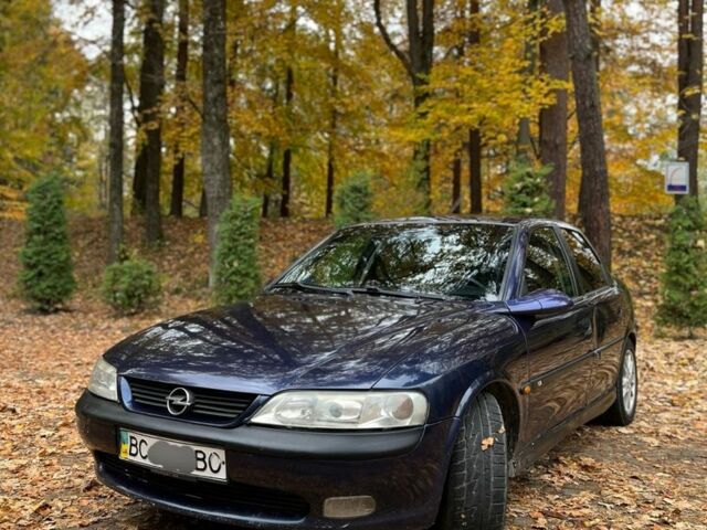 Синий Опель Вектра, объемом двигателя 1.8 л и пробегом 479 тыс. км за 1600 $, фото 2 на Automoto.ua
