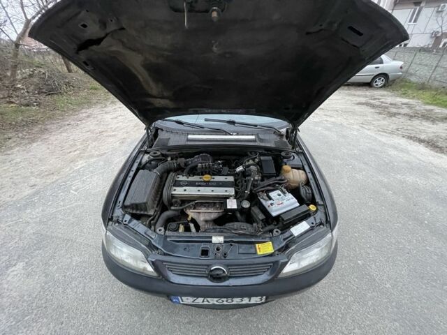 Синий Опель Вектра, объемом двигателя 2 л и пробегом 100 тыс. км за 850 $, фото 8 на Automoto.ua