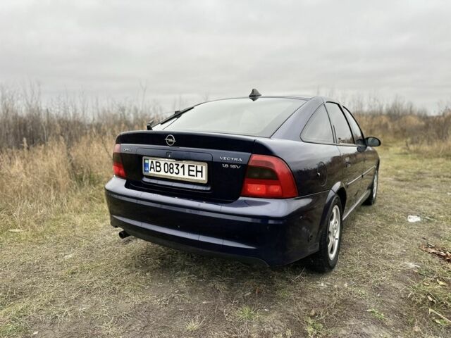 Синий Опель Вектра, объемом двигателя 1.8 л и пробегом 250 тыс. км за 2900 $, фото 3 на Automoto.ua