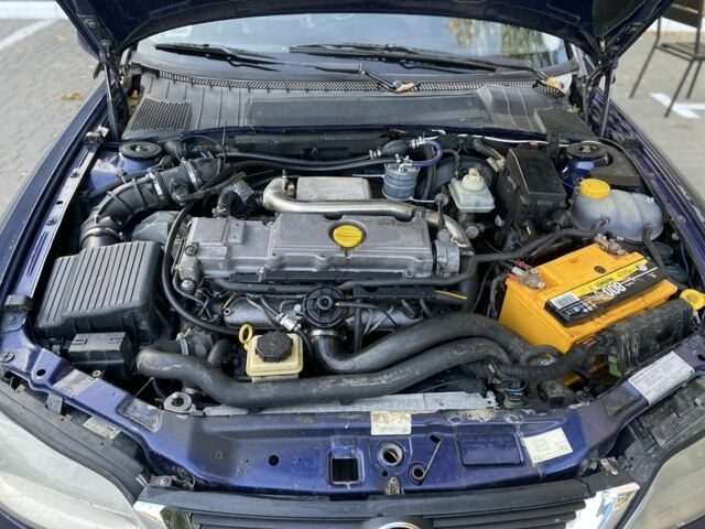 Синій Опель Вектра, об'ємом двигуна 2 л та пробігом 220 тис. км за 1650 $, фото 18 на Automoto.ua