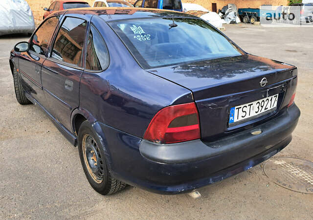 Синий Опель Вектра, объемом двигателя 2 л и пробегом 200 тыс. км за 1200 $, фото 5 на Automoto.ua