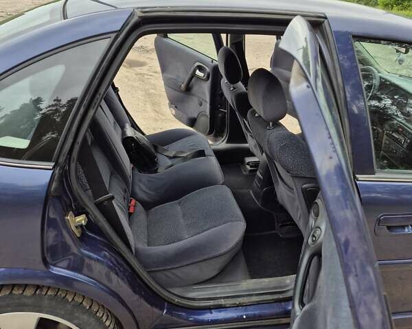 Синій Опель Вектра, об'ємом двигуна 1.8 л та пробігом 240 тис. км за 3300 $, фото 8 на Automoto.ua