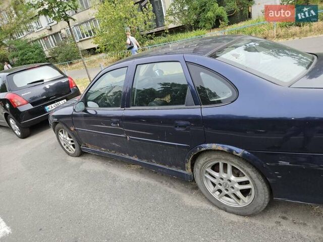 Синий Опель Вектра, объемом двигателя 0 л и пробегом 400 тыс. км за 1500 $, фото 4 на Automoto.ua