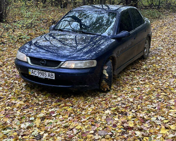 Синий Опель Вектра, объемом двигателя 2 л и пробегом 390 тыс. км за 1800 $, фото 10 на Automoto.ua