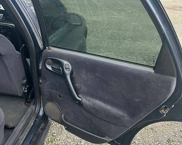 Синий Опель Вектра, объемом двигателя 1.6 л и пробегом 338 тыс. км за 2700 $, фото 6 на Automoto.ua