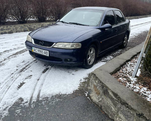 Синий Опель Вектра, объемом двигателя 2 л и пробегом 390 тыс. км за 1800 $, фото 4 на Automoto.ua