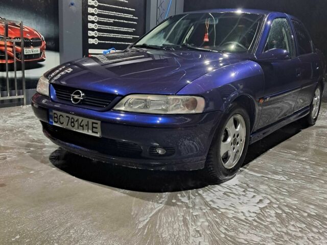 Синій Опель Вектра, об'ємом двигуна 1.6 л та пробігом 432 тис. км за 2200 $, фото 3 на Automoto.ua