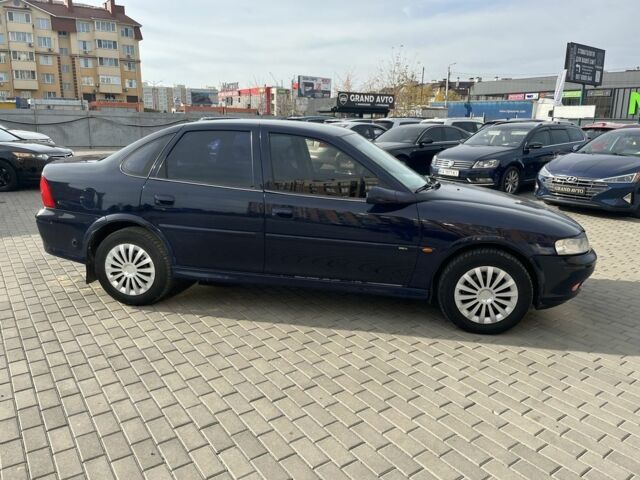 Синій Опель Вектра, об'ємом двигуна 0 л та пробігом 288 тис. км за 3500 $, фото 3 на Automoto.ua