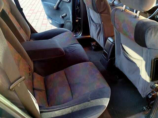 Синий Опель Вектра, объемом двигателя 1.6 л и пробегом 0 тыс. км за 2500 $, фото 6 на Automoto.ua