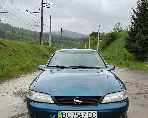 Синий Опель Вектра, объемом двигателя 1.6 л и пробегом 330 тыс. км за 2000 $, фото 2 на Automoto.ua