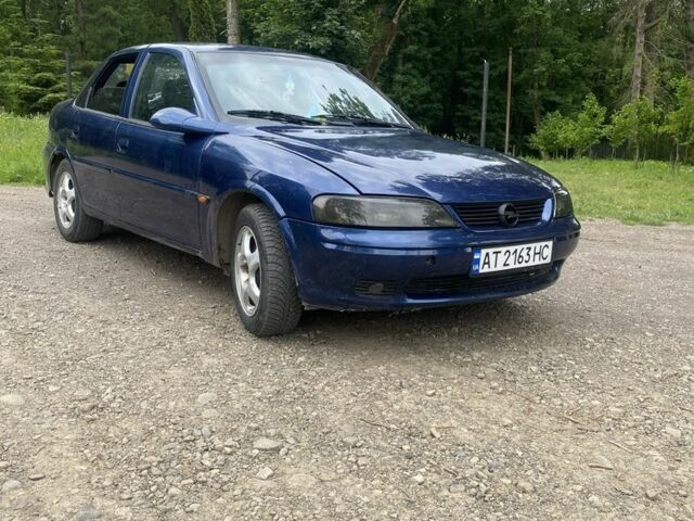Синий Опель Вектра, объемом двигателя 2 л и пробегом 310 тыс. км за 1400 $, фото 7 на Automoto.ua
