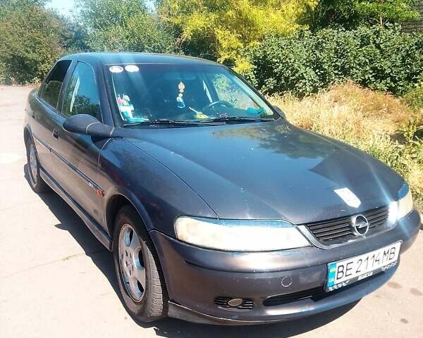 Синій Опель Вектра, об'ємом двигуна 1.6 л та пробігом 373 тис. км за 2800 $, фото 2 на Automoto.ua