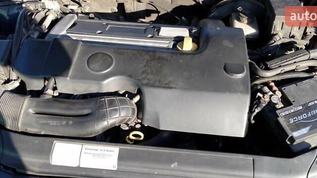 Синій Опель Вектра, об'ємом двигуна 2.2 л та пробігом 340 тис. км за 2800 $, фото 1 на Automoto.ua