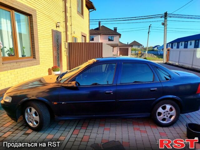 Синий Опель Вектра, объемом двигателя 1.6 л и пробегом 0 тыс. км за 2500 $, фото 1 на Automoto.ua