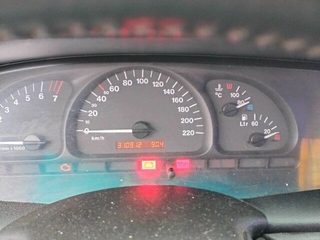 Синій Опель Вектра, об'ємом двигуна 1 л та пробігом 1 тис. км за 2200 $, фото 4 на Automoto.ua