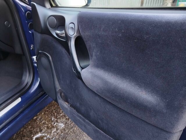 Синий Опель Вектра, объемом двигателя 1.8 л и пробегом 226 тыс. км за 2650 $, фото 8 на Automoto.ua