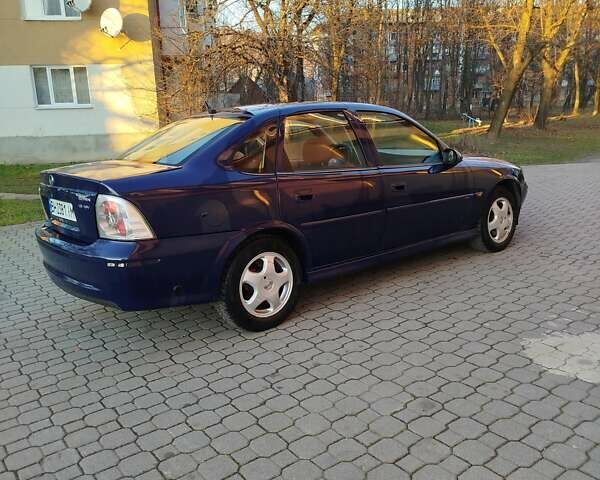 Синий Опель Вектра, объемом двигателя 1.8 л и пробегом 226 тыс. км за 2650 $, фото 7 на Automoto.ua