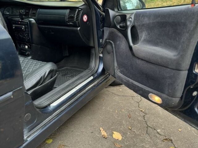 Опель Вектра 2000 в Остоге на Automoto.ua Синий Опель Вектра, объемом двигателя 1.8 л и пробегом 300 тыс. км за 1850 $, фото 14 на Automoto.ua