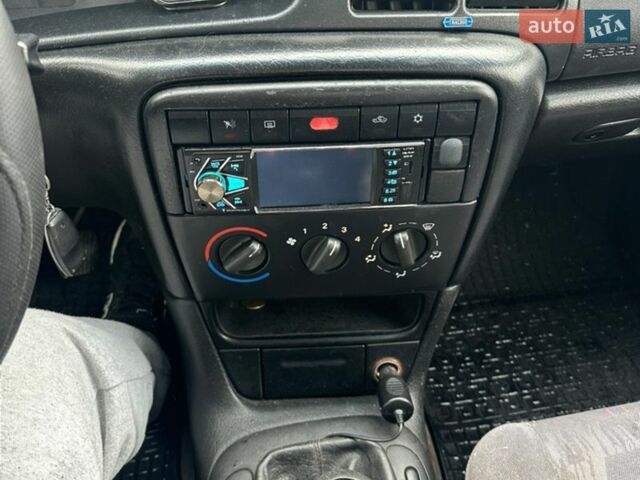 Синий Опель Вектра, объемом двигателя 2 л и пробегом 200 тыс. км за 1799 $, фото 14 на Automoto.ua