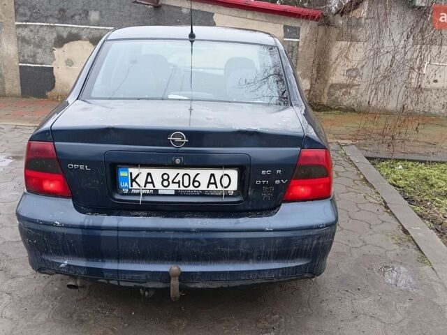 Синий Опель Вектра, объемом двигателя 2 л и пробегом 462 тыс. км за 1600 $, фото 2 на Automoto.ua