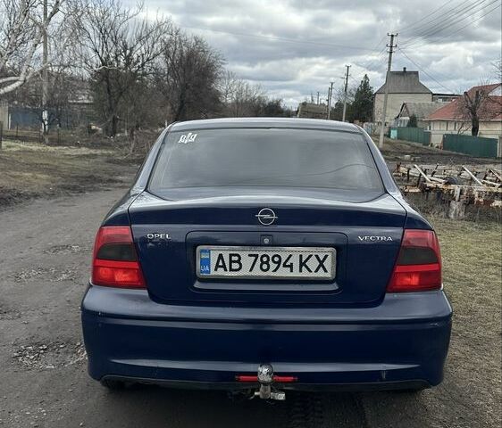 Синій Опель Вектра, об'ємом двигуна 1.6 л та пробігом 100 тис. км за 1400 $, фото 3 на Automoto.ua