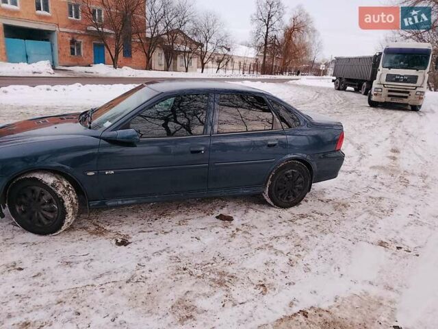 Синій Опель Вектра, об'ємом двигуна 2 л та пробігом 347 тис. км за 2700 $, фото 1 на Automoto.ua
