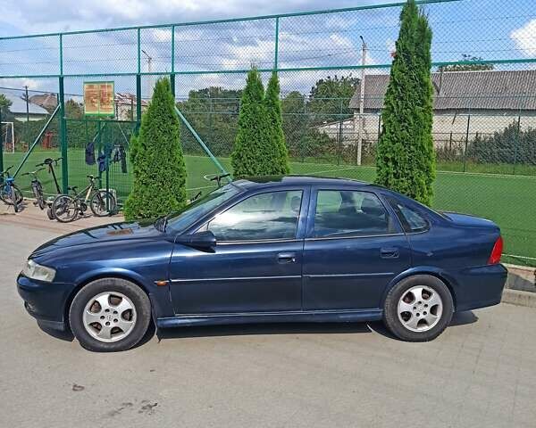 Синий Опель Вектра, объемом двигателя 1.8 л и пробегом 277 тыс. км за 3500 $, фото 9 на Automoto.ua