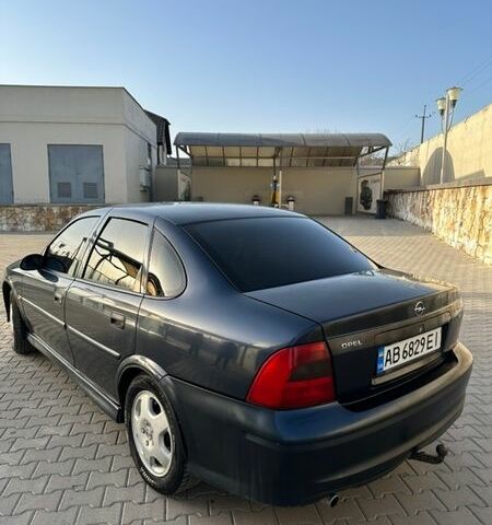 Синій Опель Вектра, об'ємом двигуна 2.2 л та пробігом 260 тис. км за 2550 $, фото 12 на Automoto.ua