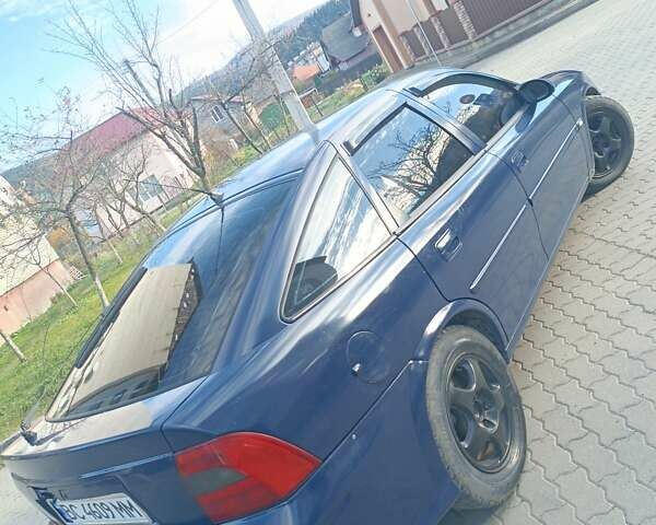 Синій Опель Вектра, об'ємом двигуна 2 л та пробігом 450 тис. км за 1850 $, фото 3 на Automoto.ua