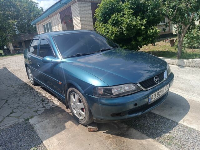 Синий Опель Вектра, объемом двигателя 1.6 л и пробегом 345 тыс. км за 2600 $, фото 2 на Automoto.ua